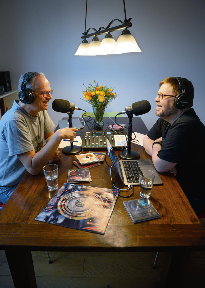Listen! Podcast mit Linus Kasten und Torsten Ribbe