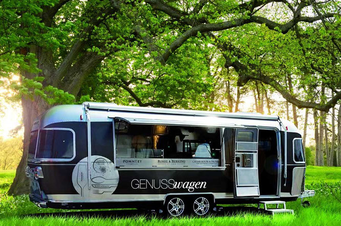 Der GENUSSwagen möchte Deutschlands Street Food Kultur ein bisschen luxuriöser gestalten und Genuss gebührend zelebrieren. Foto ©GENUSSwagen.com