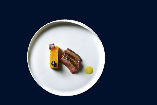 Mitch Lienhard: „Gebratene Ente mit gewürzter Orange und Yamswurzel“ Foto: S.Pellegrino