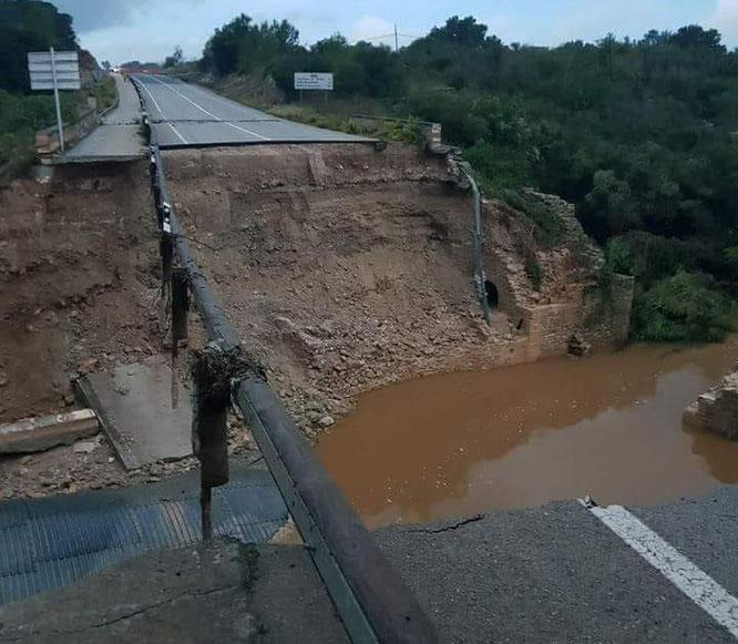 Eine Straße ist nur 200 Meter von Patty Jaegers Haus einfach weggebrochen