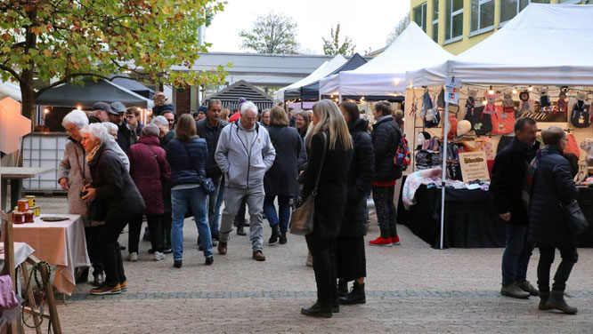 Etwa 4000 Menschen kamen über den Tag verteilt zum 3. Martinimarkt