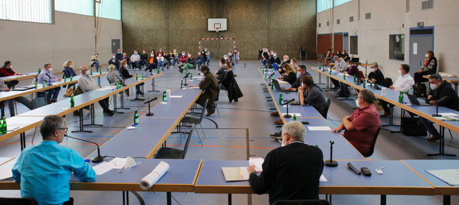 In der öffentlichen Sitzung des Gemeinderates in der Mehrzweckhalle in Rilchingen-Hanweiler positionierten sich die Bürger sehr deutlich gegen die geplante Spielhalle.