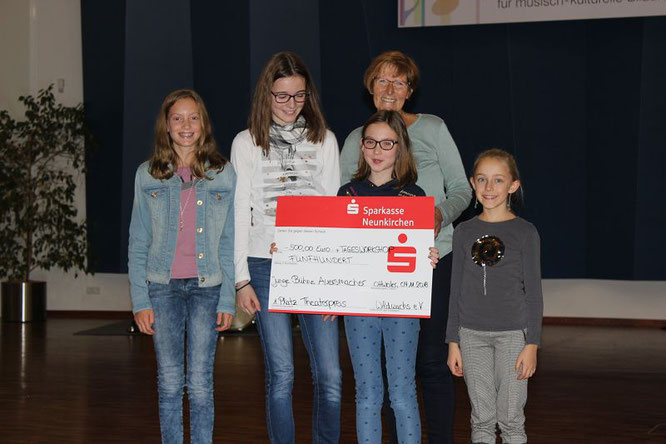 Die Junge Bühne Auersmacher gewann den mit 500 Euro dotierten,  ersten, saarländischen Kinder- und Jugendpreis.