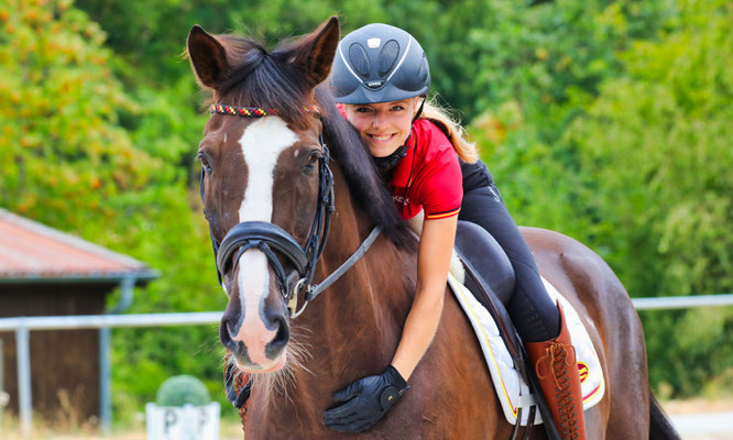 Emely van Loon und ihr Pferd Despereuax gehören zu den Besten in Deutschland.