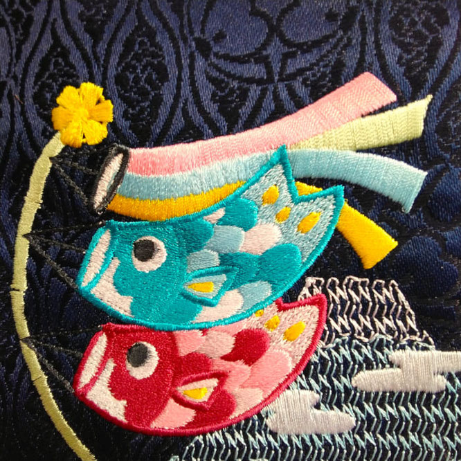 名前旗 富士とこいのぼり（特小）紺立湧 金糸刺繍 高さ31cm（5523）鯉のぼりと富士山