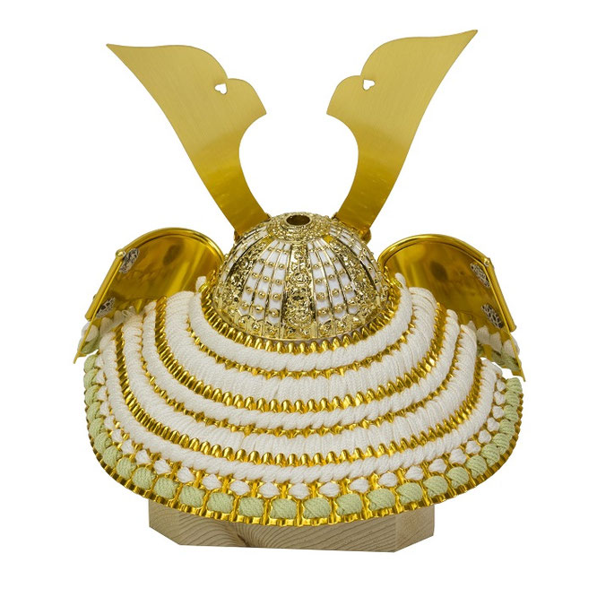 五月人形  兜飾り (平安雅峰) 雅峰作 兜5号平飾り 6M21-GT-215 - 伽楠（かなん）