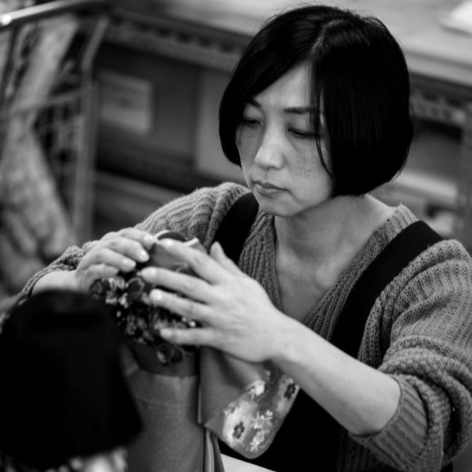 節句人形工芸士　小出 松寿（2代目）