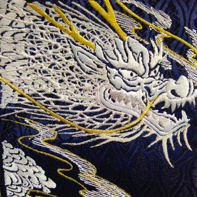 名前旗 光龍(小)紺立涌に家紋 銀糸刺繍 高さ39cm(5451)厄除けの龍