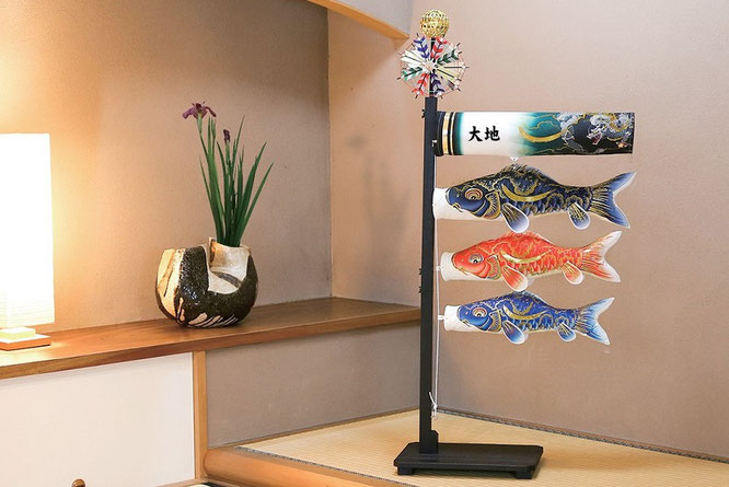 室内飾り鯉のぼり 豪（127-011）　和室のイメージ