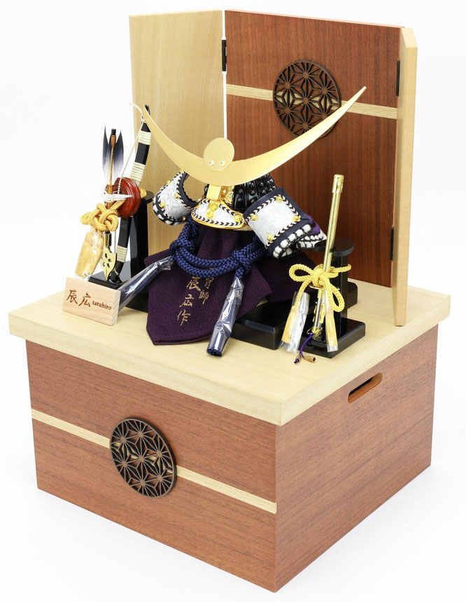 辰広作 兜1/6収納箱飾り（6M22-ST-778）横
