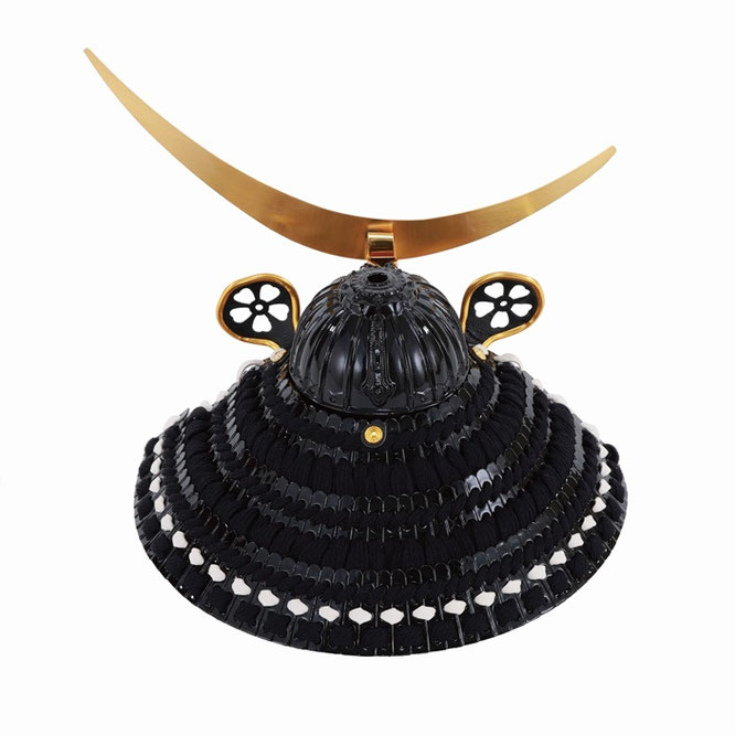 辰広作 兜1/5収納箱飾り 伊達(6M22-HH-771)兜の背面