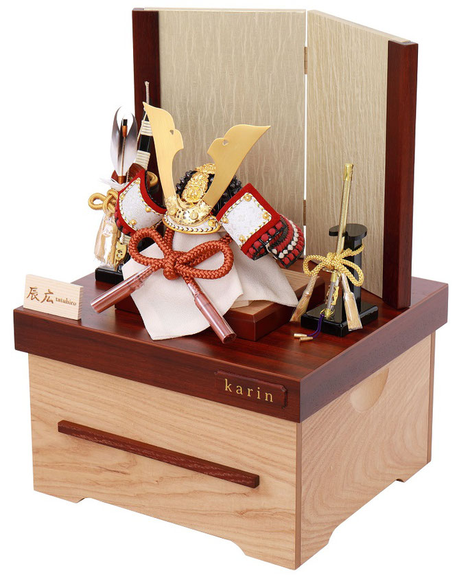辰広作 兜1/6収納箱飾り（6L22-GT-711）横