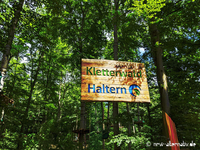 Schild eines Kletterparks in Haltern am See