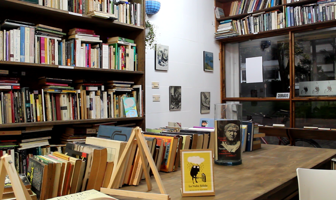 Librería La Nube Sólida, calle 45 # 25 A - 66, Bogotá