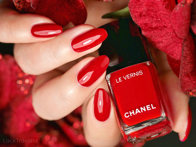 CHANEL • ROUGE INTEMPOREL 913 • N°5 Holiday Collection (Noël 2021)