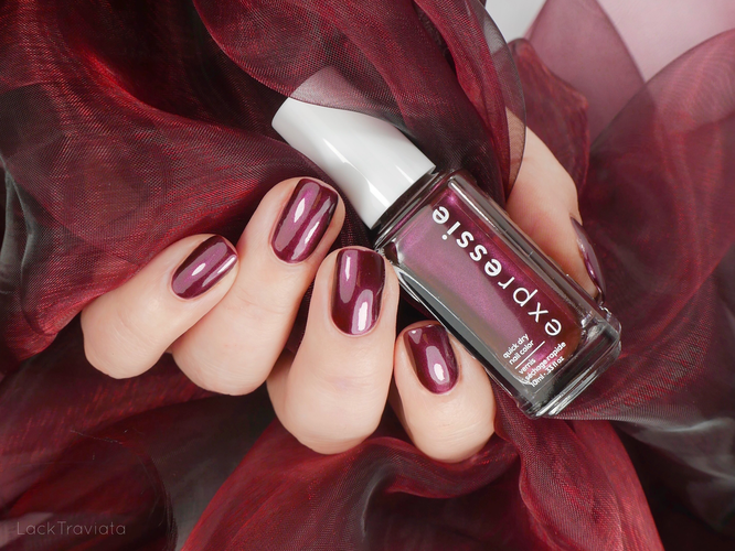 essie • breaking the bold (260) • expressie Collection (new 01/2020)