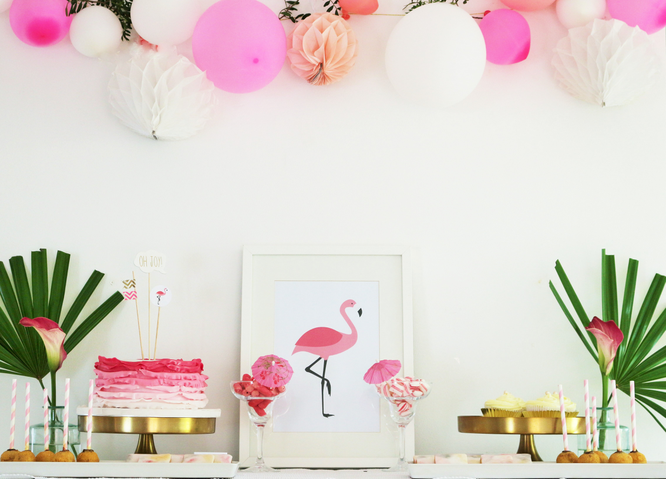 Bild: Ideen für eine Flamingoparty mit Flamingo Deko und sommerlichen Partyfood Rezepten, gefunden auf Partystories.de
