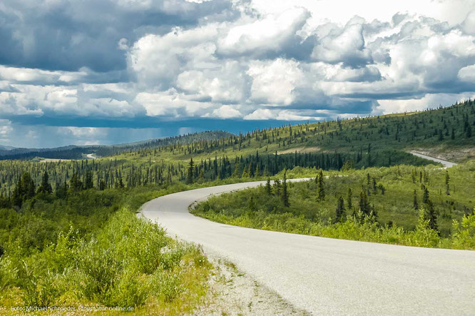 Mit dem Wohnmobil auf dem Top of the world highway durch Alaska und den Yukon