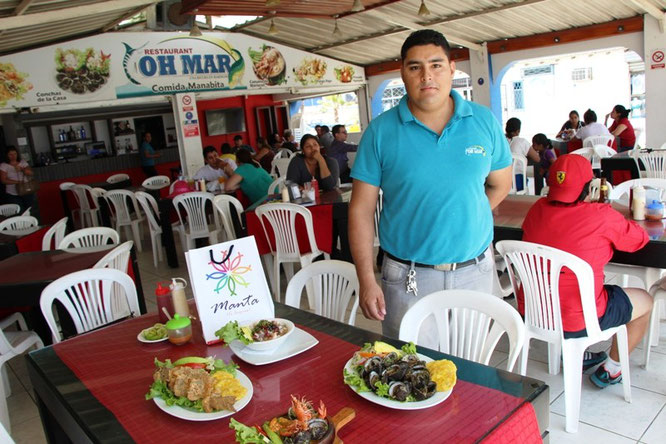 Restaurante Oh Mar en el Malecón Escénico de la Playa El Murciélago. Manta, Ecuador.