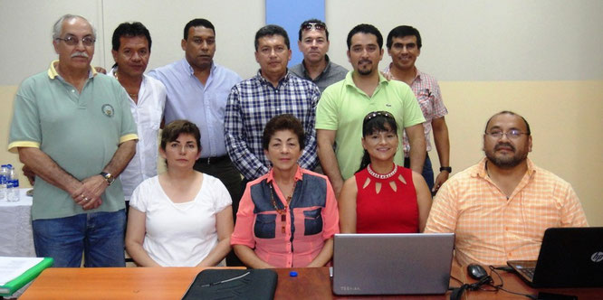 Delegados de facultades de Educación Física y Deportes de algunas universidades ecuatorianas, reunidos en la ULEAM. Manta, Ecuador.