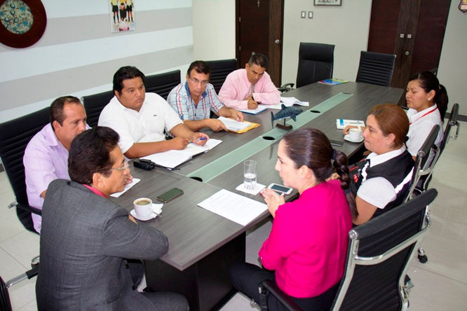 Coordinan cooperación Municipio/ECU 911 para vigilancia pública mediante cámaras de video. Manta, Ecuador.