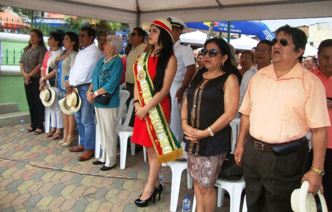 Dignatarios públicos de Manabí en la conmemoración del tejido de paja toquilla como patrimonio universal. Montecristi, Ecuador.