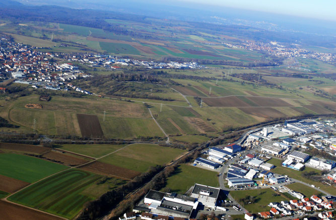 Die geplante Trasse soll mitten durch die Landschaft im Steinlachtal verlaufen. - Foto: H. Werner
