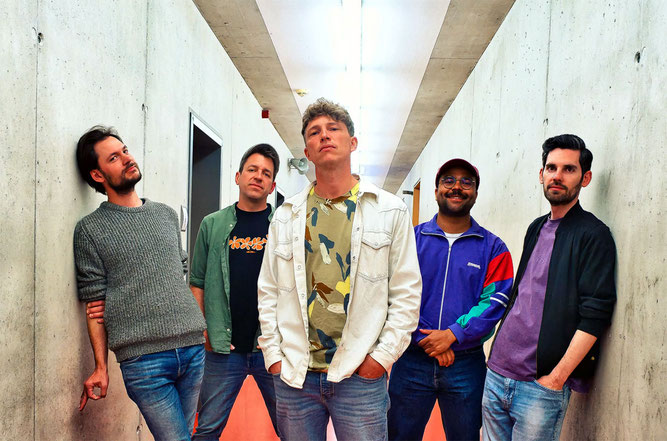 Im Rahmen des Bad Waldseer Stadtfestes legt am 2. August die Band Blues Inc. in der Livekneipe "Zum Josl" los. Foto: Promo