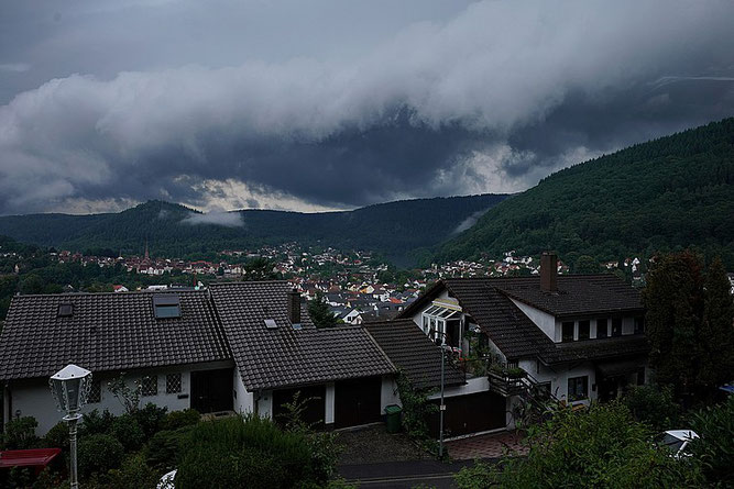 SCHLECHTWETTER-Bild: Sturmwolken über Neckargemünd am 15.06.2019 - Foto H. Idler