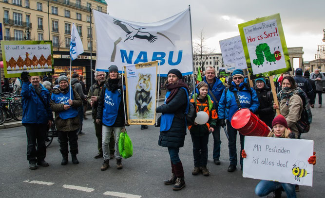 Demonstranten des NABU Leipzig. Foto: Ludo Van den Bogaert