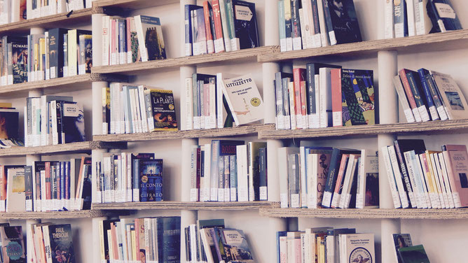 Klavierbücher im Fachgeschäft kaufen! Hier kannst du dir einen umfassenden Einblick verschaffen und vermeidest Fehlkäufe!