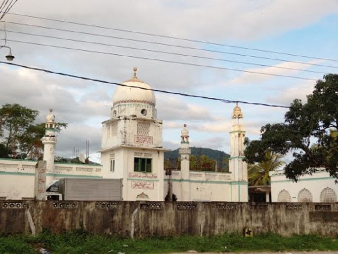 OLD MOSQUE PARAGAHADENIYA