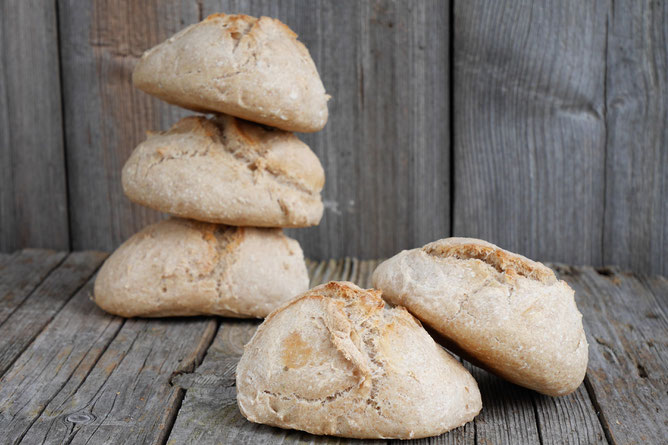 Schusterweckerl, mit wenigen Zutaten Brot selber backen, Brot backen