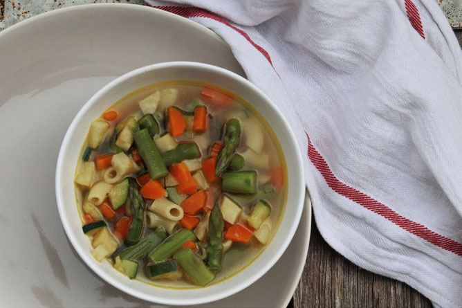 Minestrone mit Nudeln
