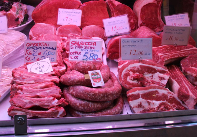 Local butcher with specialities / Macelleria locale in Modena