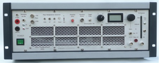 Piezo Driver for generating steep trapezoidal power output waveforms.