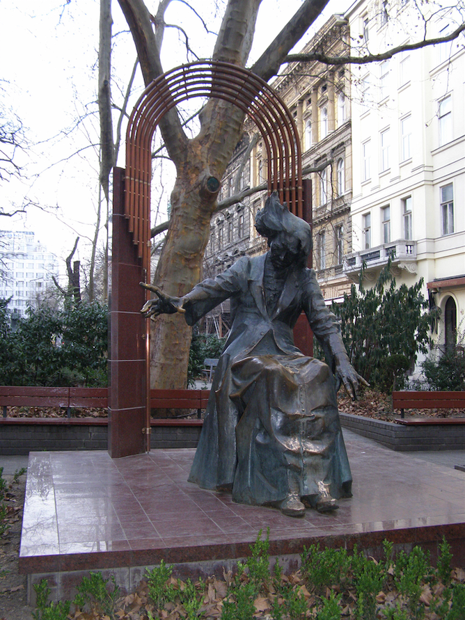 Памятник Ференцу Листу