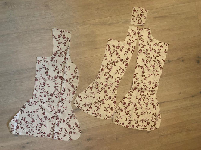 Foto Schnitteile, Making of der Quilted Jumps, auf Holzboden