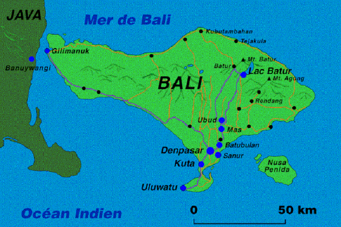 ENTRE L'ÎLE DE JAVA et L'ÎLE DE LOMBOK, BALI FAIT PARTIE DES ÎLES DE LA SONDE. 5.637km2 153m  de l'Est à l'Ouest, 112m du Nord au Sud. AEROPORTS : DENPASAR et ULUWATU