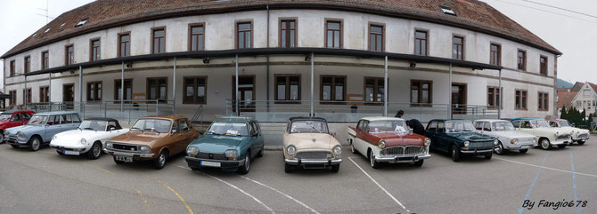 Châtenois, les Simca 67 et Anciennes au garde à vous!