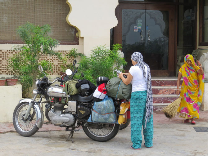 Verpackungskünstlerin