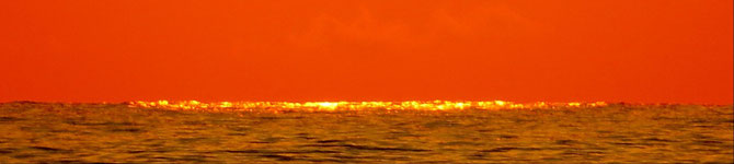 Sonnenuntergangs-Meeres-Flimmern