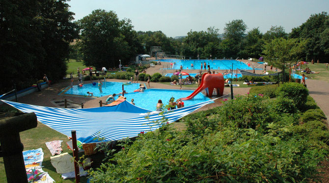 Landrücken Schwimmbad Flieden - WIFO Flieden