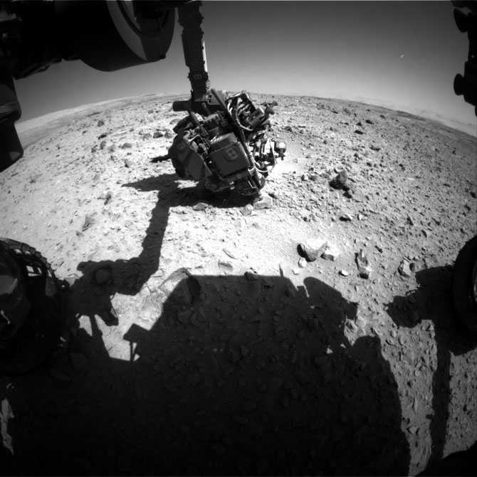 Front Hazcam Left B - Image credit: NASA/JPL