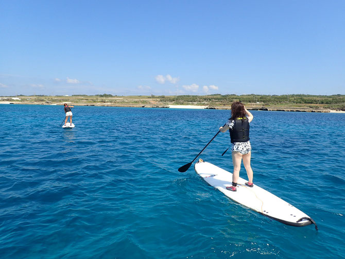 沖縄　宮古島　伊良部島　SUP　アクティビティー　クマノミ　ニモ　シュノーケル　青の洞窟　シュノーケリング　ピクニック