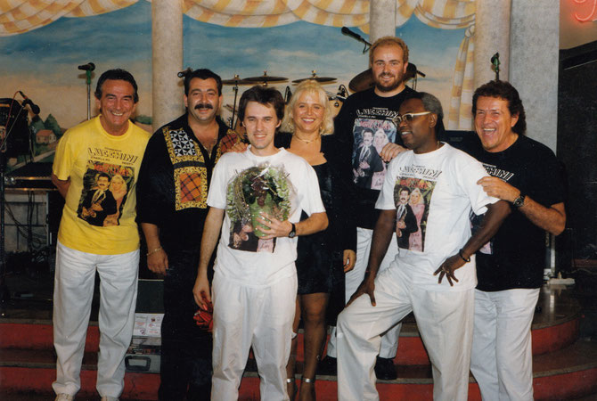 fausto ferrari con orchestra mike e lory anni 90
