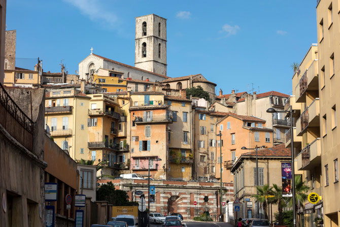 Blick zur Altstadt von Grasse