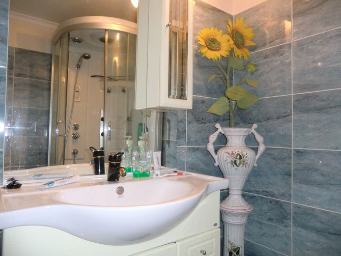 2.Schlafzimmer - Bad en suite