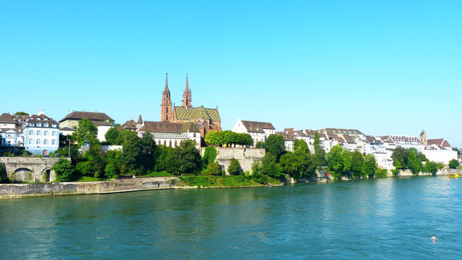 direktversicherungen-sind-fuer-grenzgaenger-aus-loerrach-weil-am-rhein-grenzach-nicht-sinnvoll