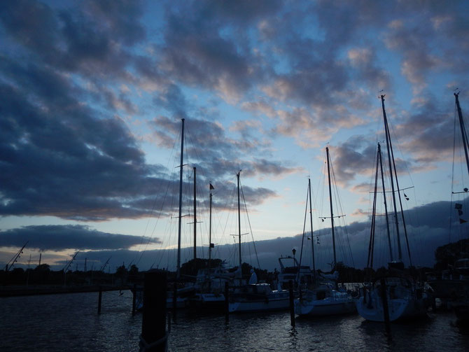 Abendhimmel über Büdelsdorf